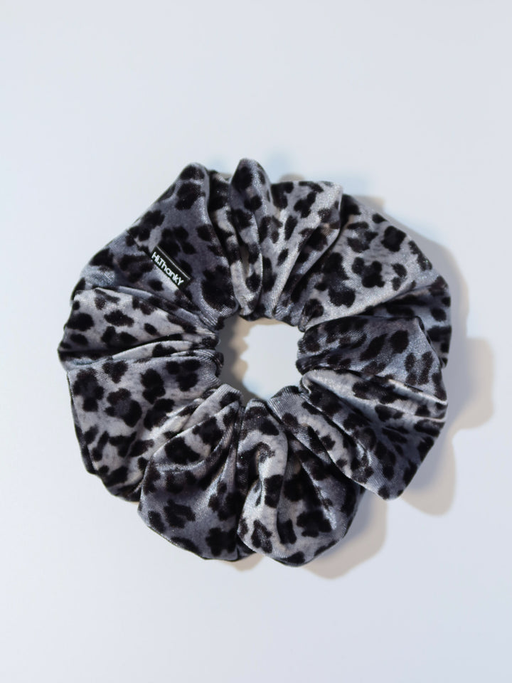 Scrunchies | Pattern Velvet | Grey Leopard